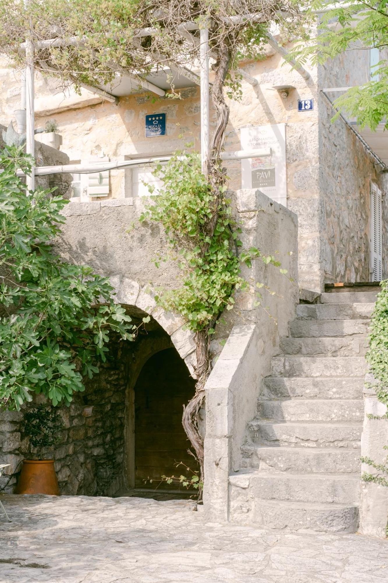 Pavi Apartments Romantic Stone House K13 Корнич Экстерьер фото