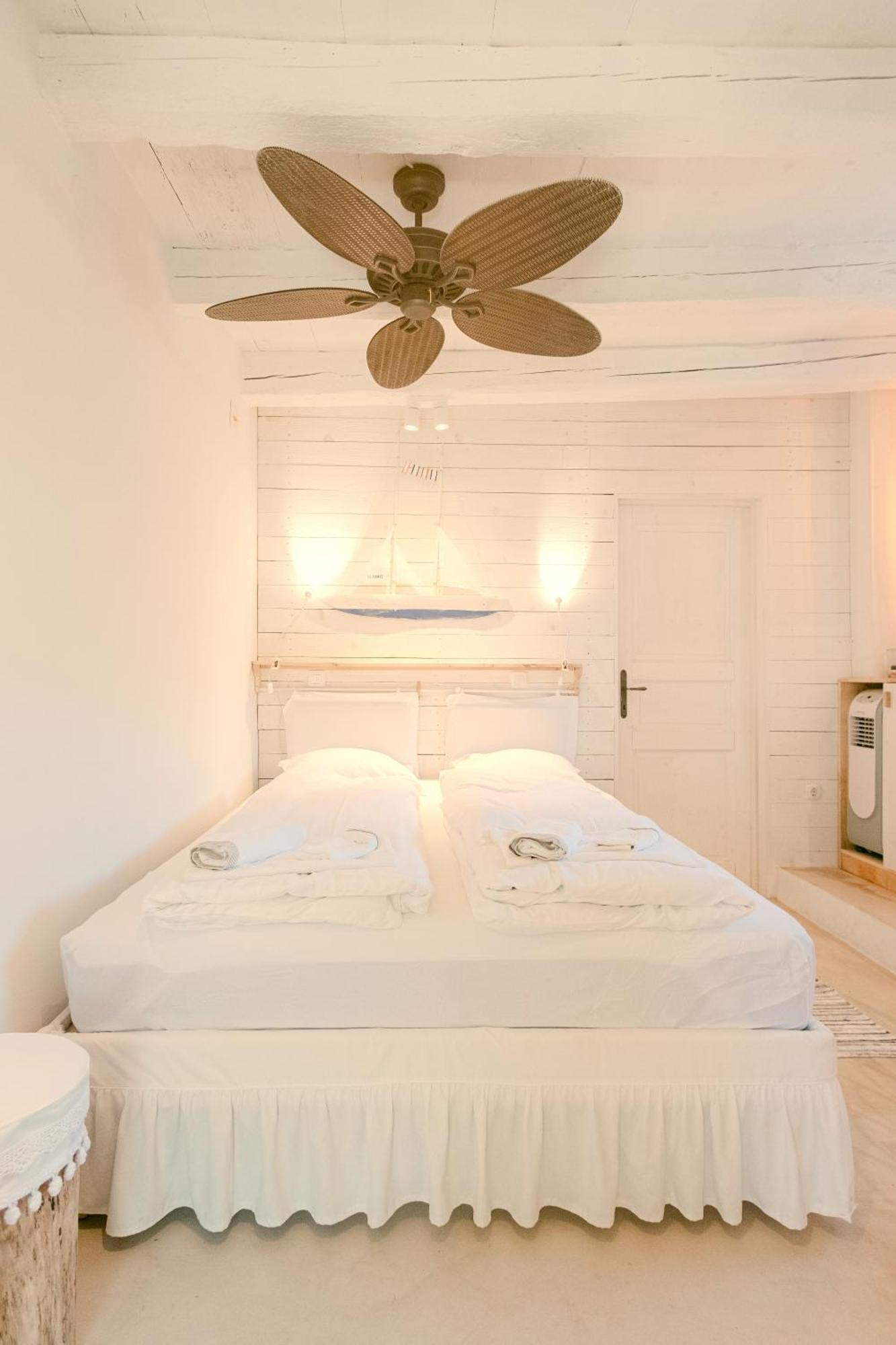 Pavi Apartments Romantic Stone House K13 Корнич Экстерьер фото